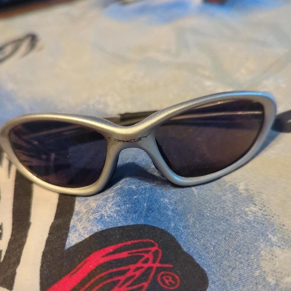 Oakley Y2K XX Twenty silver sunglasses